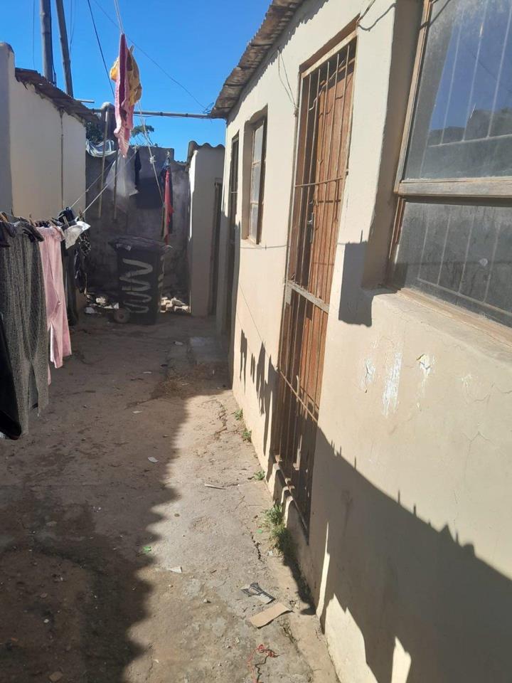 12 Bedroom Property for Sale in Zwide Eastern Cape